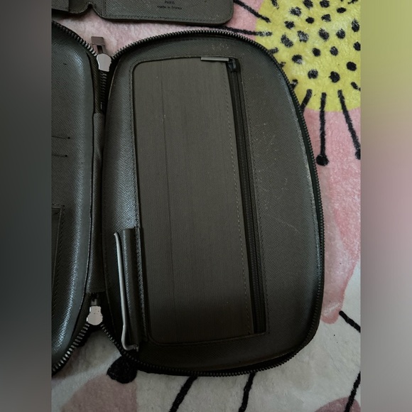 EUC Auth LOUIS VUITTON M93500 Damier Géant Marge Body Sling Bag - Picture 11 of 11